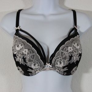Victoria's Secret - Dream Angels Push up lace